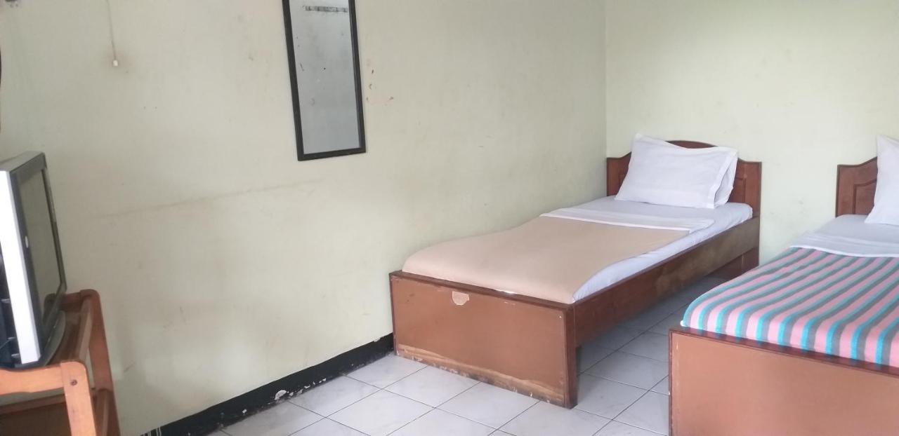 Intan Hotel Purwakarta Dış mekan fotoğraf