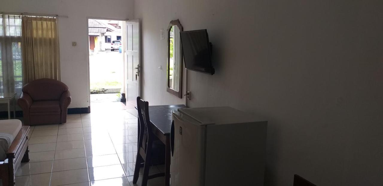Intan Hotel Purwakarta Dış mekan fotoğraf