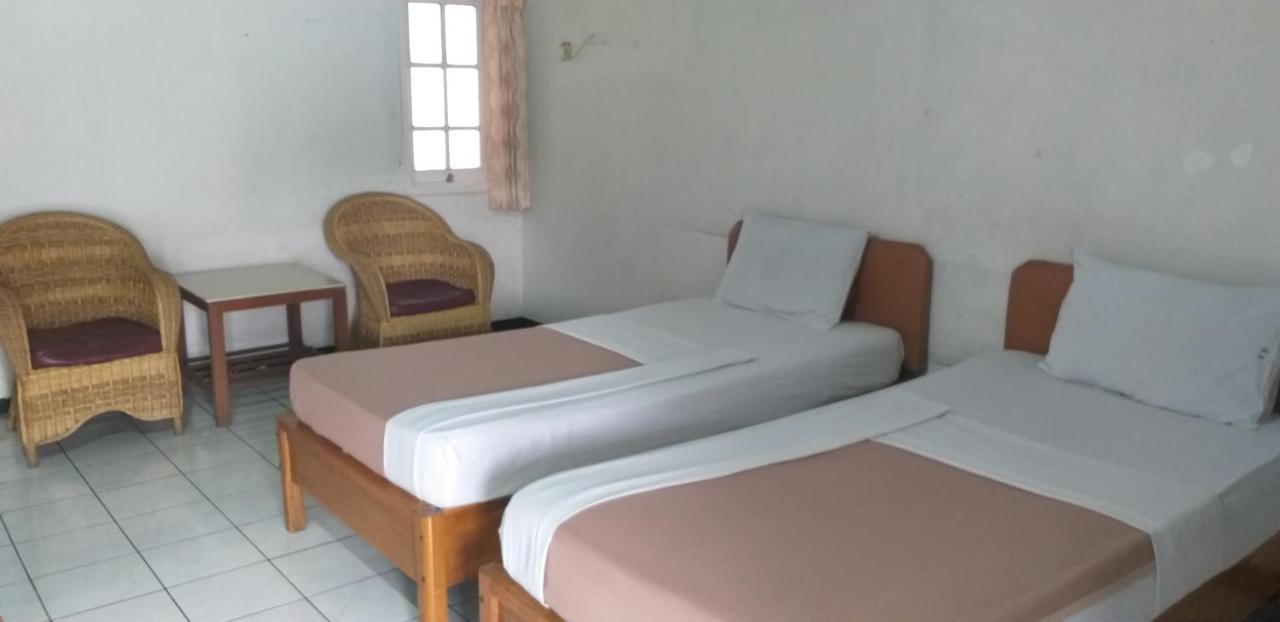 Intan Hotel Purwakarta Dış mekan fotoğraf