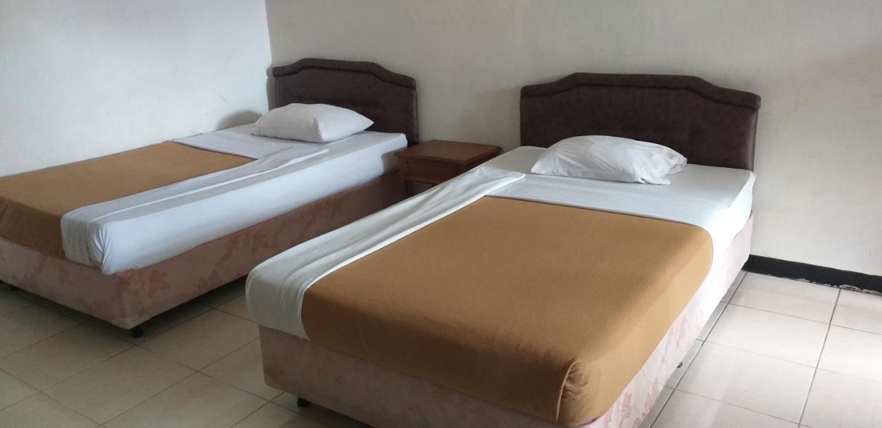 Intan Hotel Purwakarta Dış mekan fotoğraf