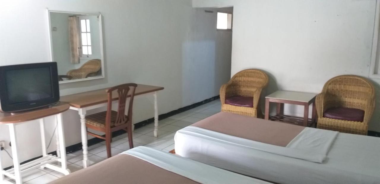 Intan Hotel Purwakarta Dış mekan fotoğraf