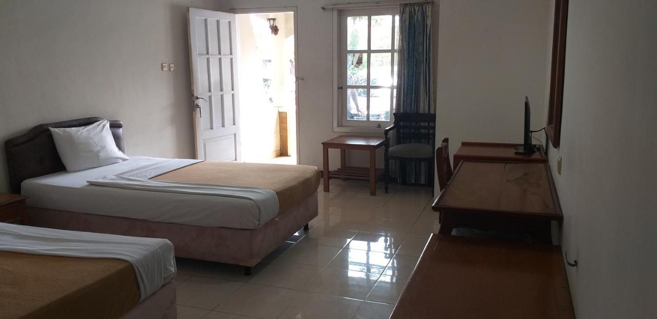Intan Hotel Purwakarta Dış mekan fotoğraf