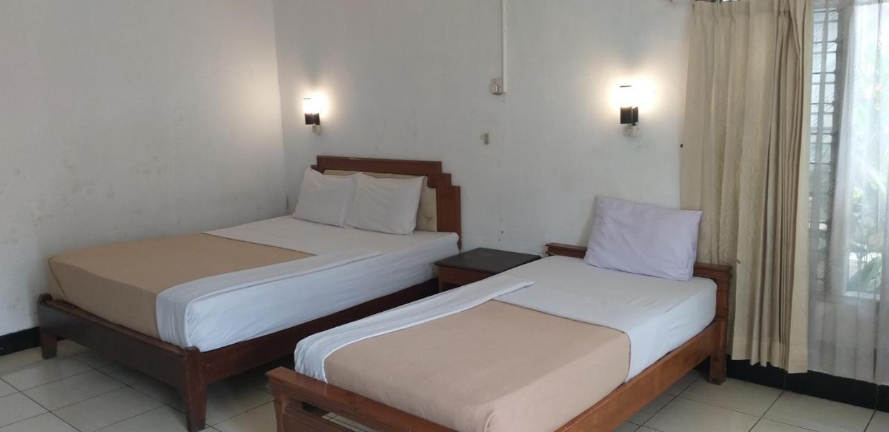Intan Hotel Purwakarta Dış mekan fotoğraf