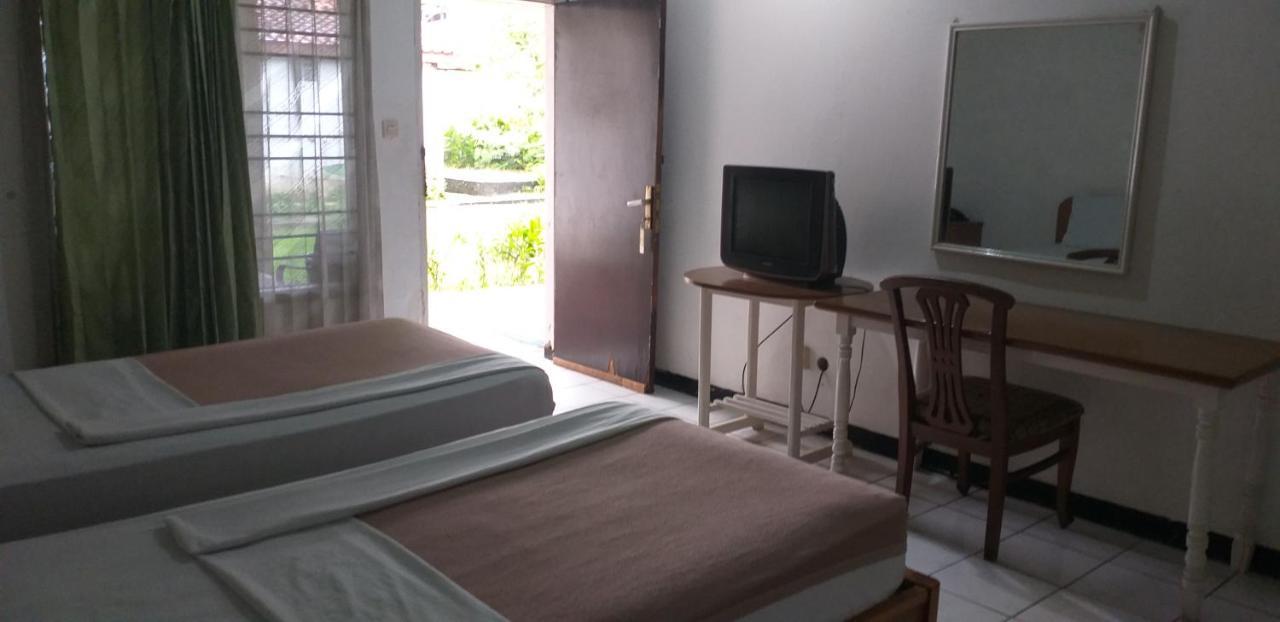 Intan Hotel Purwakarta Dış mekan fotoğraf