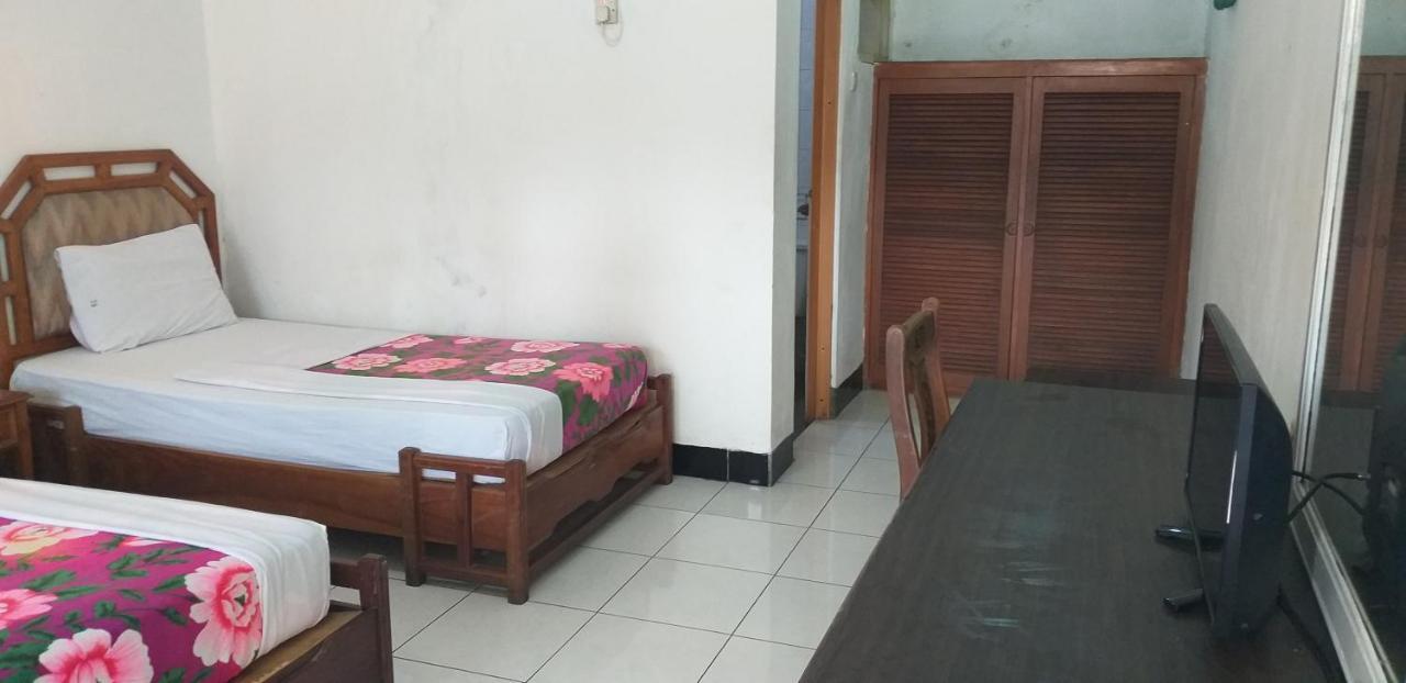 Intan Hotel Purwakarta Dış mekan fotoğraf