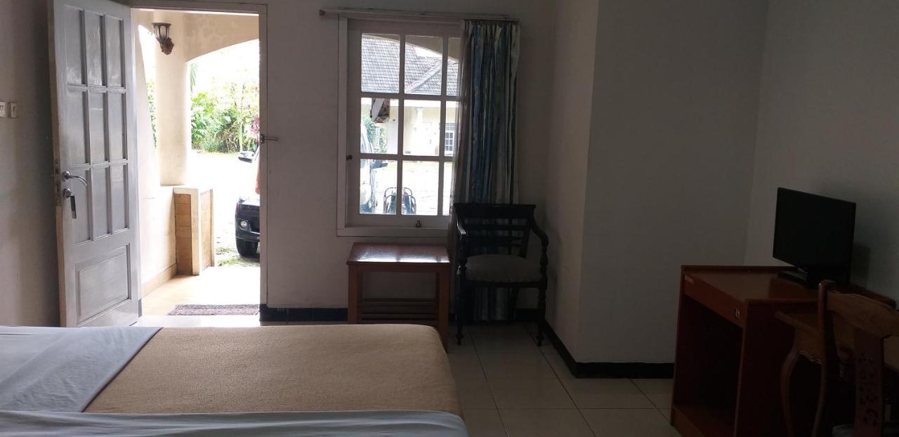 Intan Hotel Purwakarta Dış mekan fotoğraf