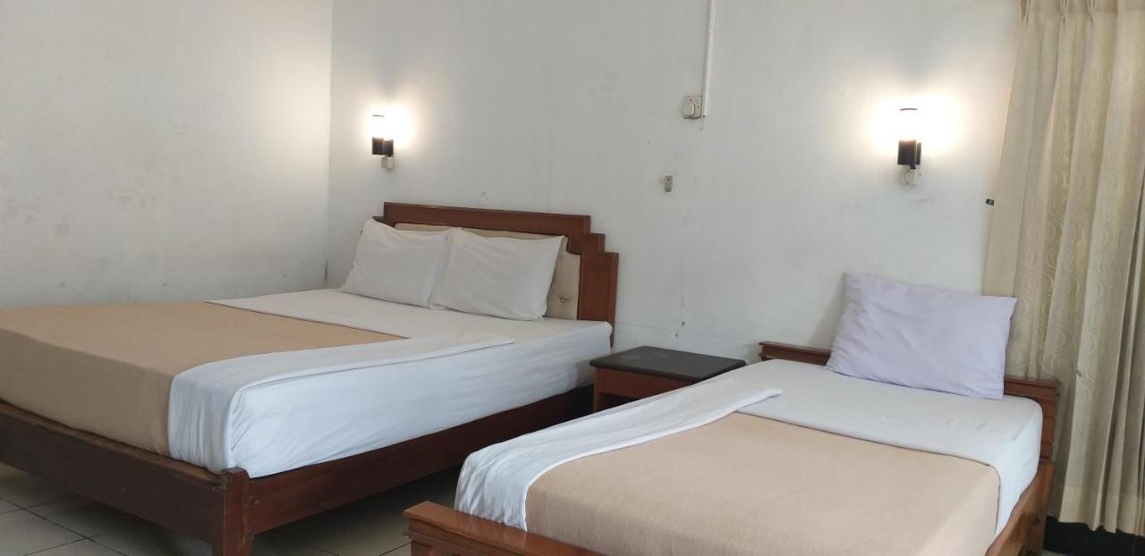 Intan Hotel Purwakarta Dış mekan fotoğraf
