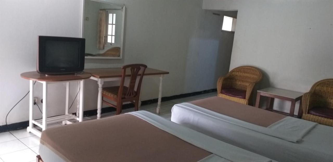 Intan Hotel Purwakarta Dış mekan fotoğraf