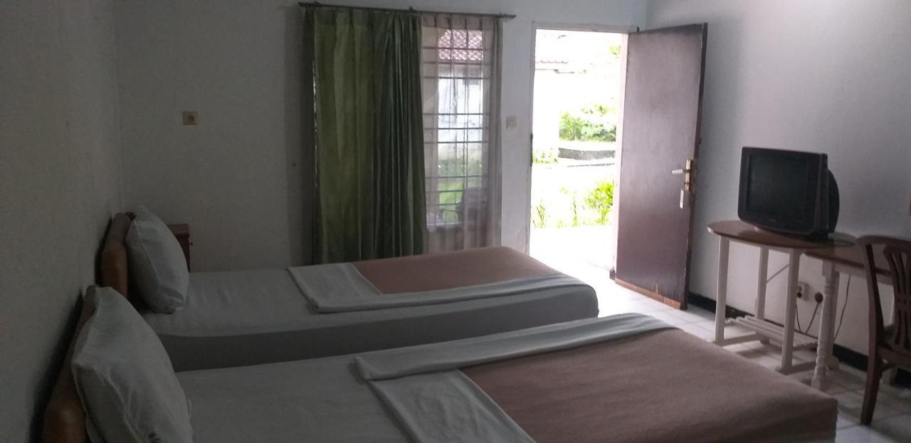 Intan Hotel Purwakarta Dış mekan fotoğraf